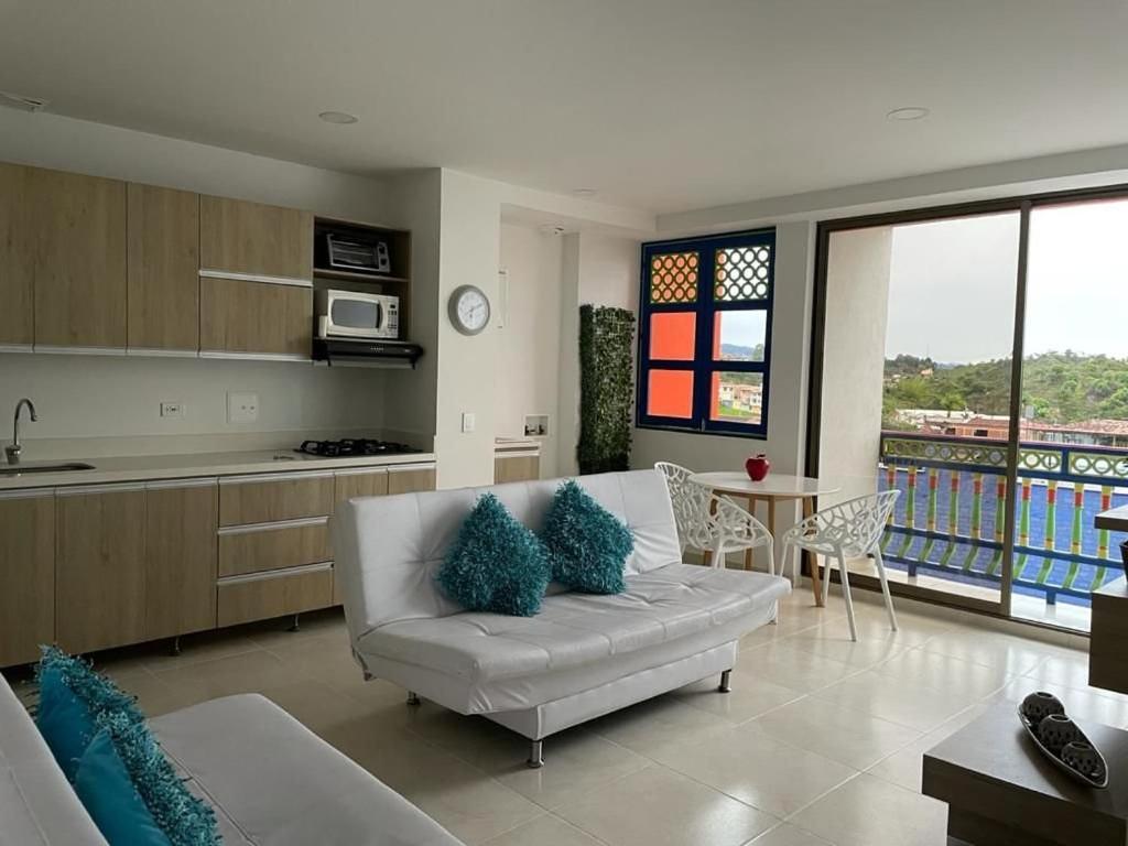 Apartamentos San Jose Vistal Al Lago, Cerca Del Parque. Guatape. Exteriör bild
